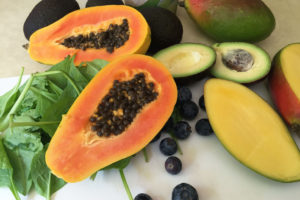 this perimenopause papaya and fibre rich smoothie helps to balance your hormones